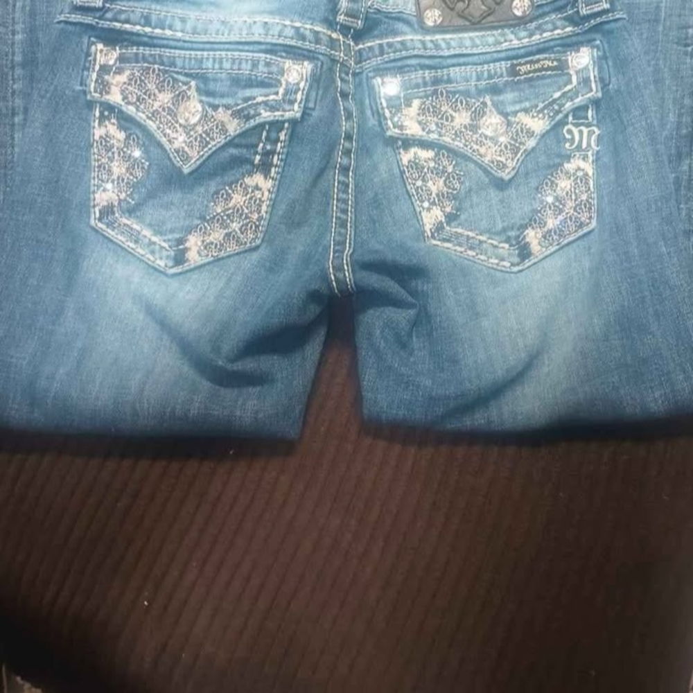 Miss Me Blue Ankle Cropped Jeans with Decorative Embroidery